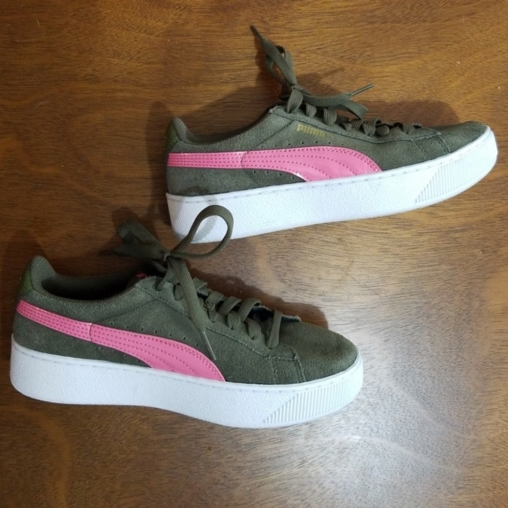 Puma sneakers